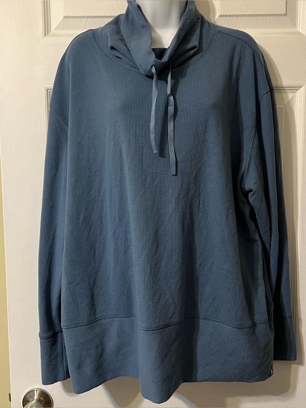 ZeroXposure Blue Cowl Neck Turtleneck Long-Sleeve Shirt